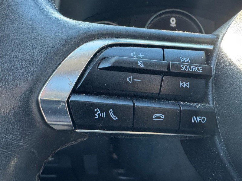 Mazda CX-30 Vehicle Image 18