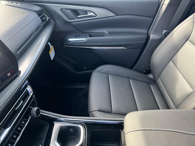 Chevrolet Traverse Vehicle Image 08