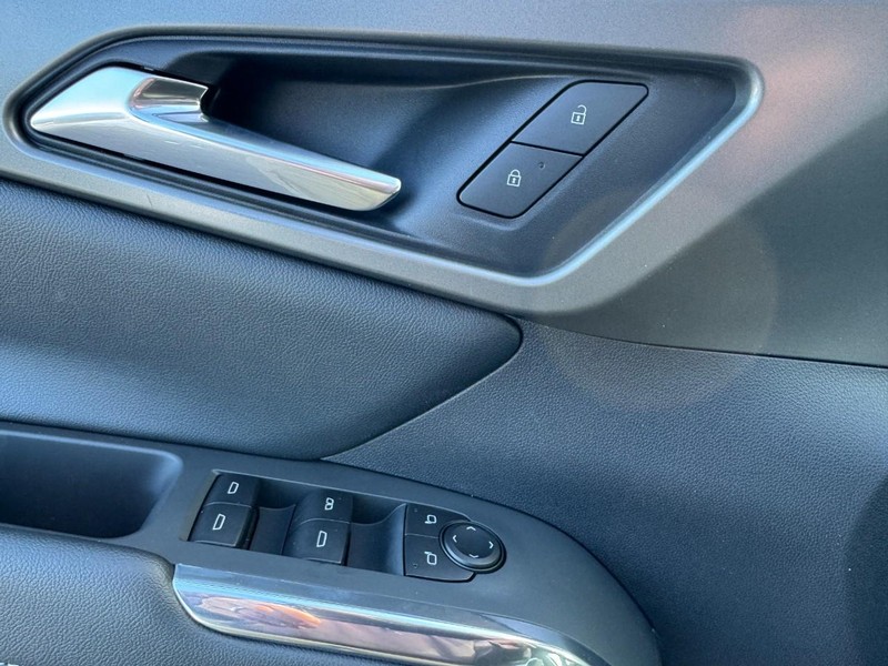 Chevrolet Traverse Vehicle Image 10