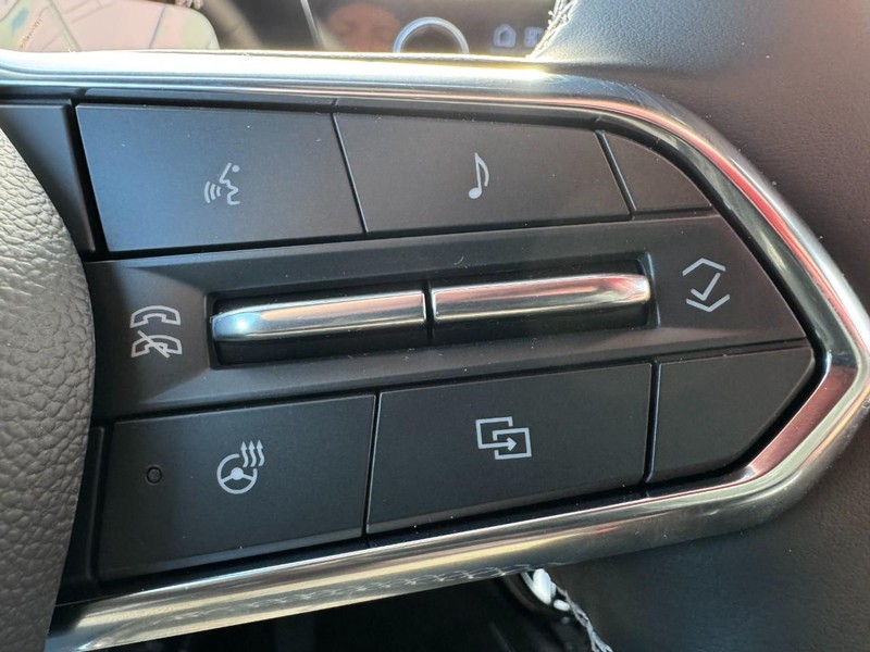 Chevrolet Traverse Vehicle Image 12