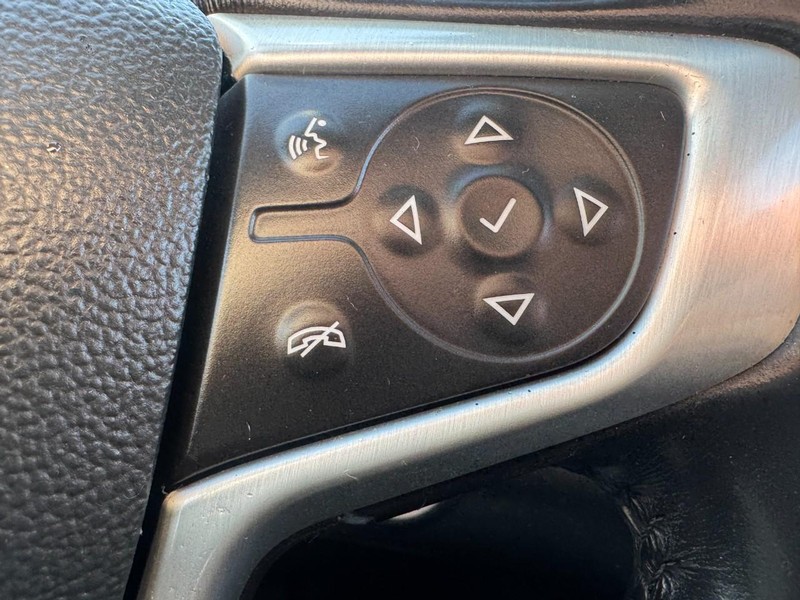 GMC Terrain Vehicle Image 17