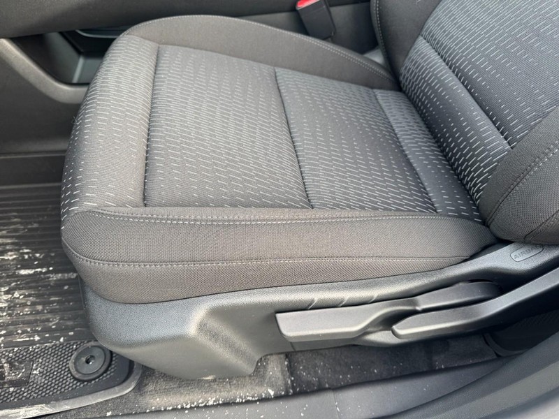 Chevrolet Equinox Vehicle Image 08