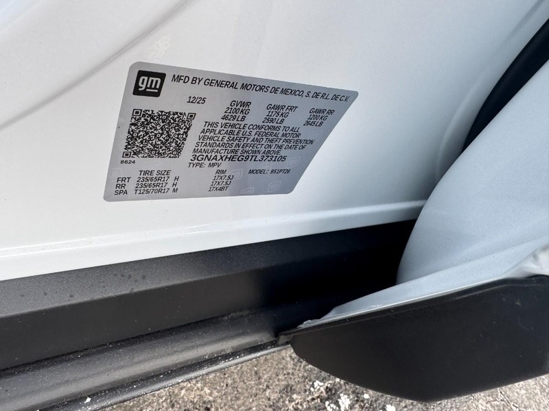 Chevrolet Equinox Vehicle Image 17