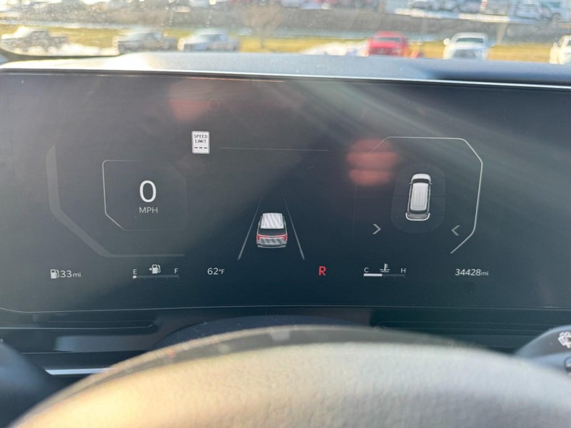 Kia Carnival Vehicle Image 26