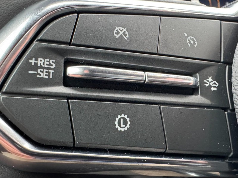 Chevrolet Equinox Vehicle Image 11