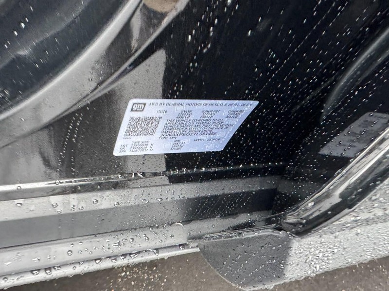 Chevrolet Equinox Vehicle Image 18