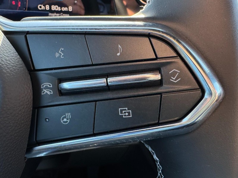 Chevrolet Traverse Vehicle Image 12