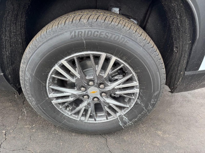 Chevrolet Traverse Vehicle Image 06