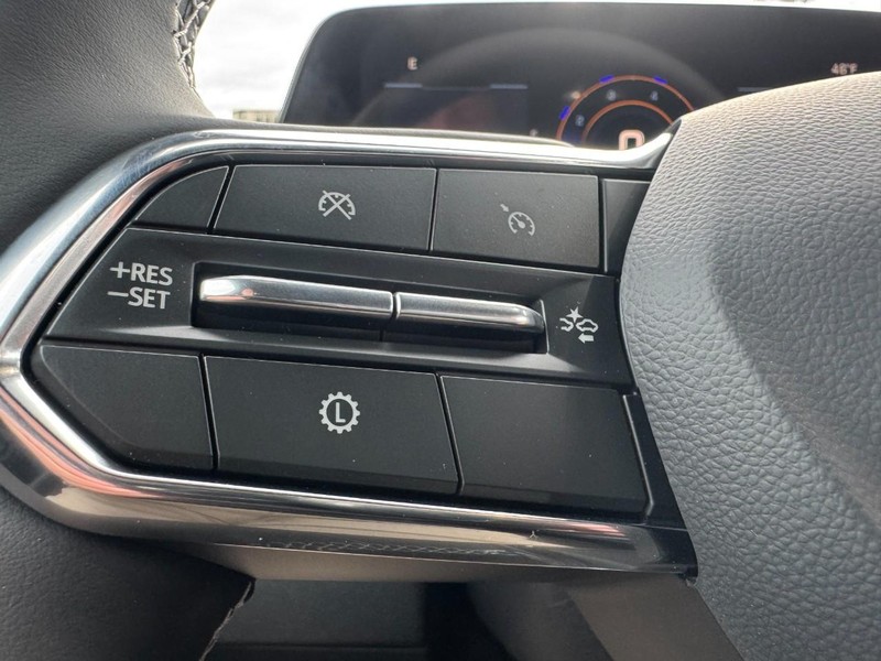 Chevrolet Traverse Vehicle Image 12