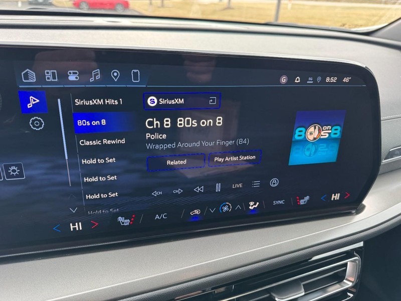 Chevrolet Traverse Vehicle Image 15