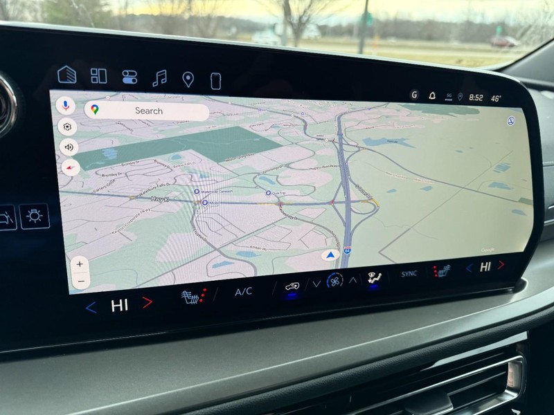 Chevrolet Traverse Vehicle Image 16