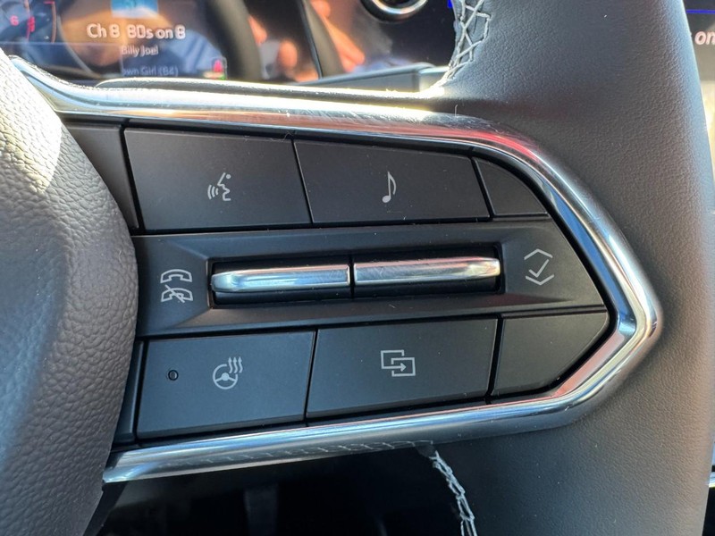 Chevrolet Traverse Vehicle Image 12