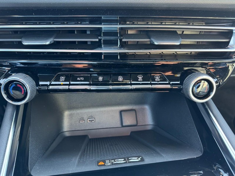 Chevrolet Traverse Vehicle Image 13