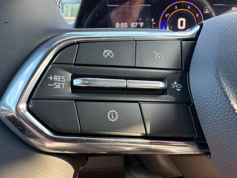 Chevrolet Traverse Vehicle Image 12