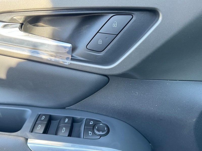 Chevrolet Traverse Vehicle Image 09