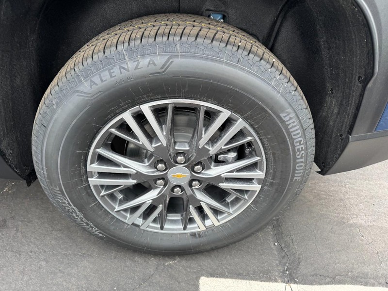 Chevrolet Traverse Vehicle Image 06