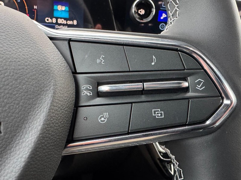 Chevrolet Traverse Vehicle Image 12