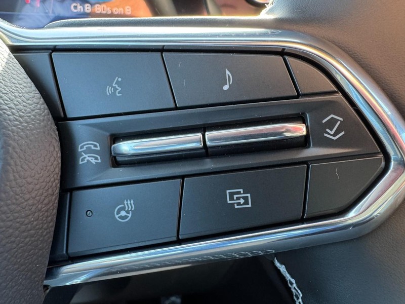 Chevrolet Traverse Vehicle Image 12