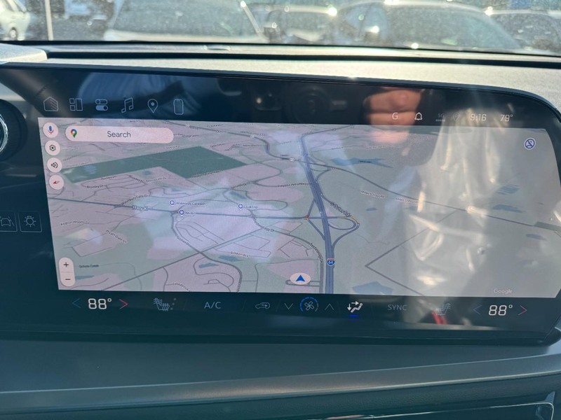 Chevrolet Traverse Vehicle Image 15