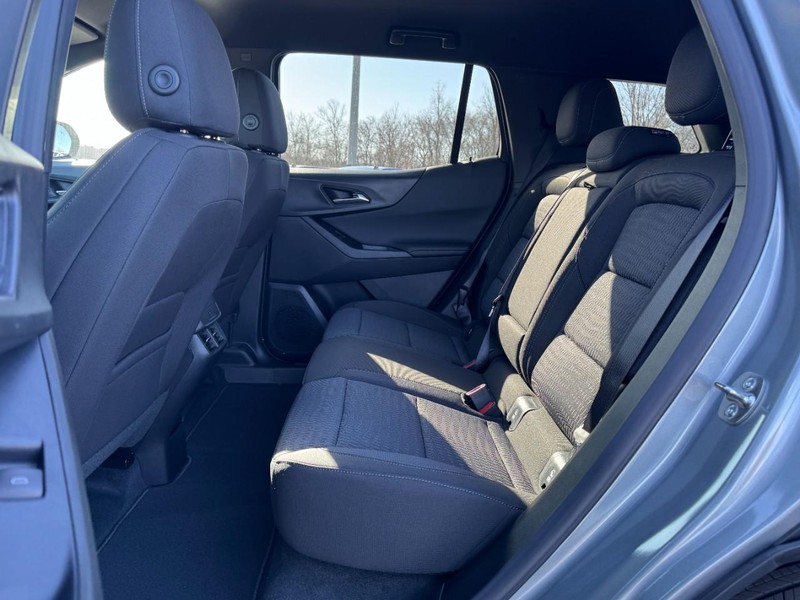 Chevrolet Equinox Vehicle Image 07