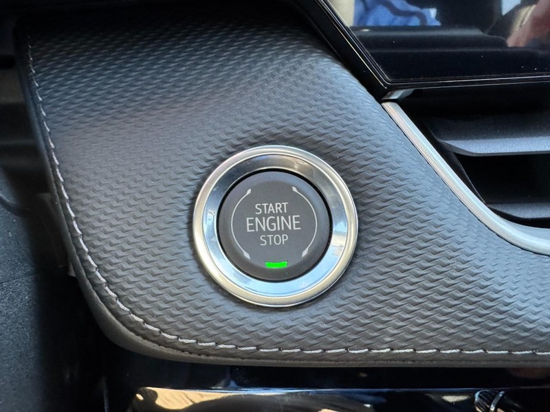 Chevrolet Equinox Vehicle Image 17