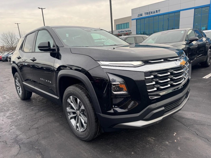 Chevrolet Equinox Vehicle Image 02