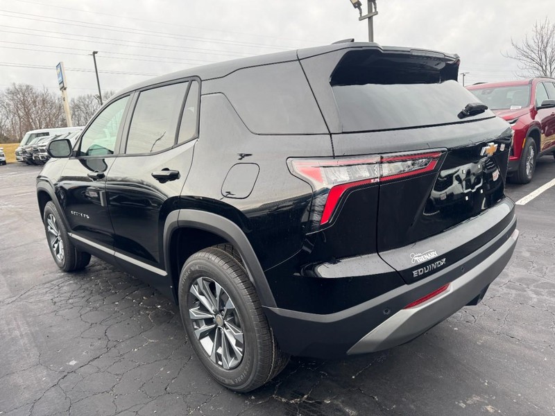 Chevrolet Equinox Vehicle Image 05