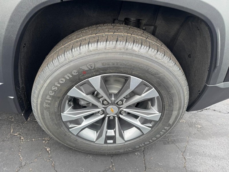 Chevrolet Equinox Vehicle Image 06