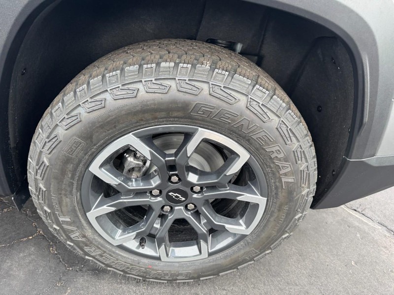 Chevrolet Equinox Vehicle Image 06