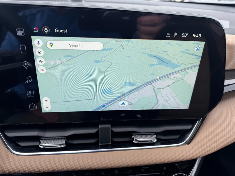 Chevrolet Equinox Vehicle Image 15