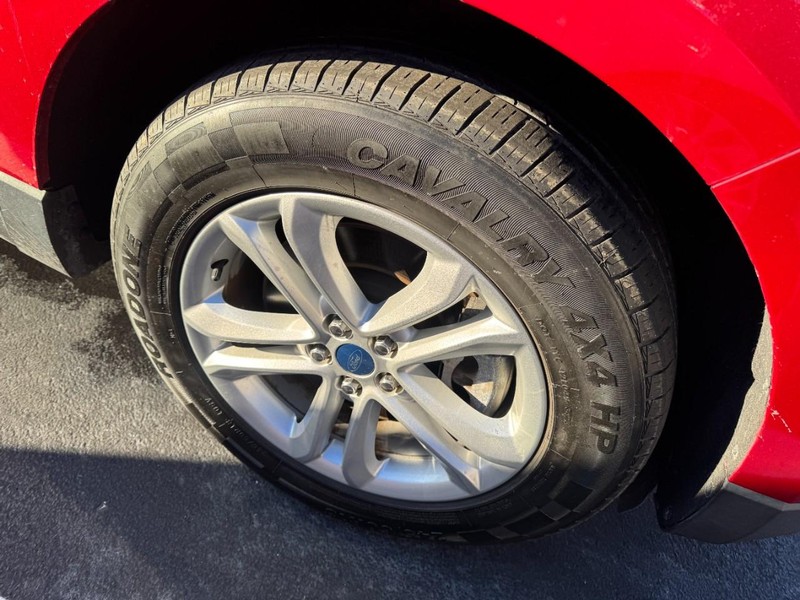 Ford Edge Vehicle Image 05