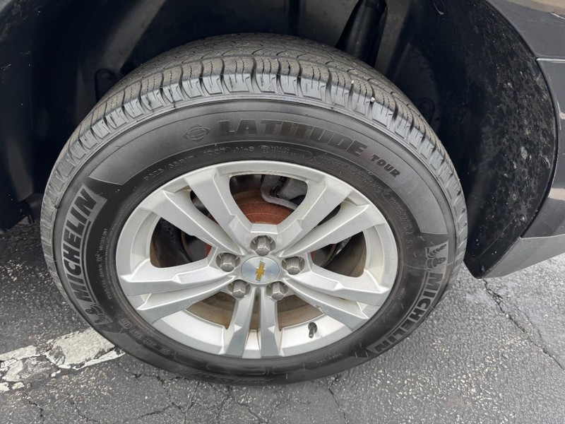 Chevrolet Equinox Vehicle Full-screen Gallery Image 07