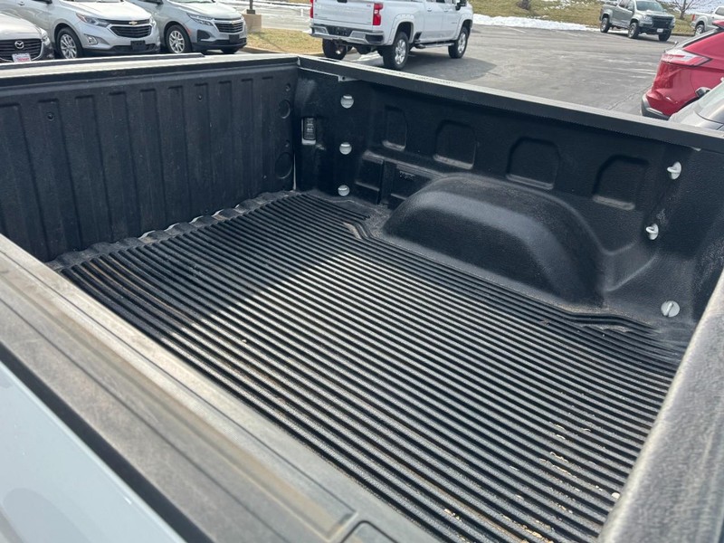 Chevrolet Silverado 1500 Vehicle Image 04