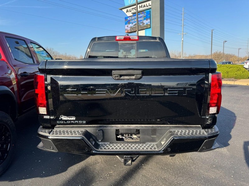 Chevrolet Colorado Vehicle Image 03
