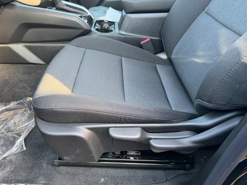 Chevrolet Colorado Vehicle Image 05