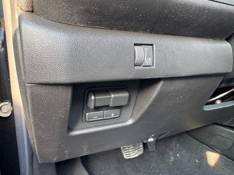 Chevrolet Colorado Vehicle Image 06