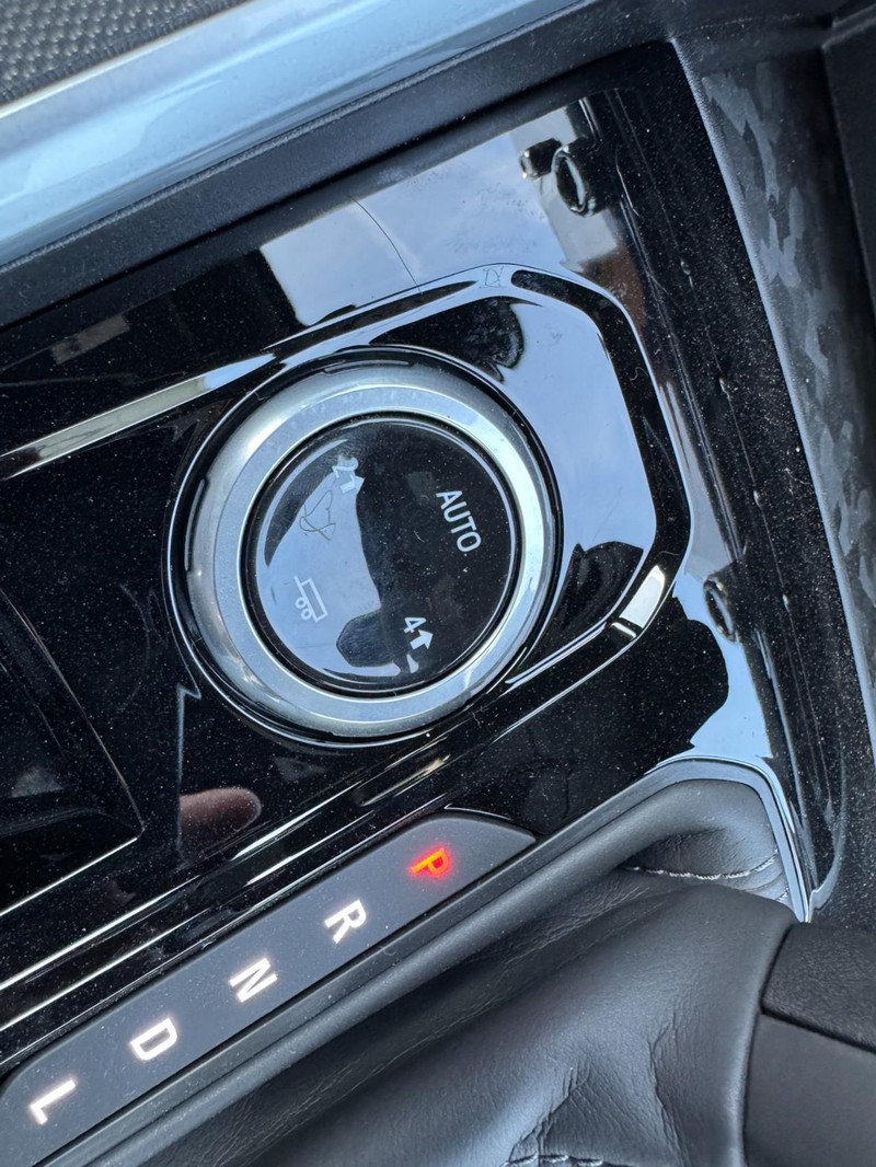 Chevrolet Colorado Vehicle Image 08