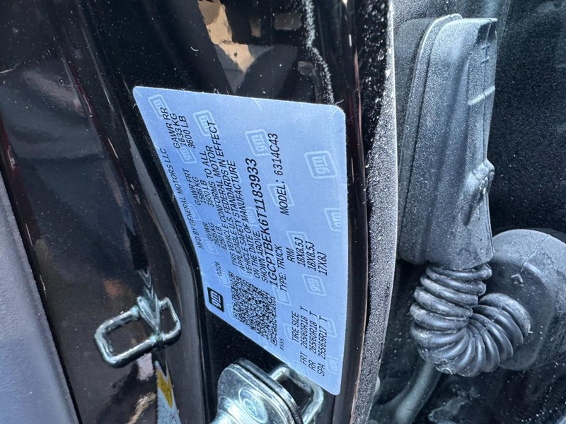 Chevrolet Colorado Vehicle Image 15