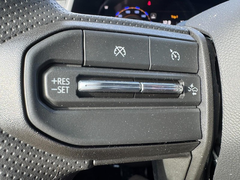 Chevrolet Colorado Vehicle Image 12