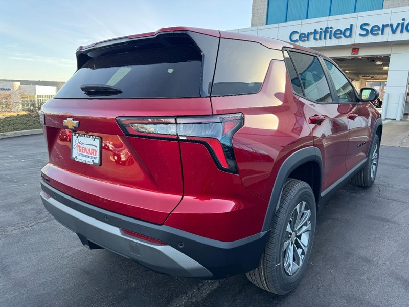 Chevrolet Equinox Vehicle Image 03