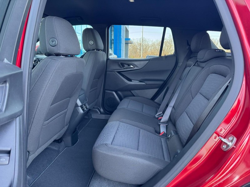 Chevrolet Equinox Vehicle Image 07