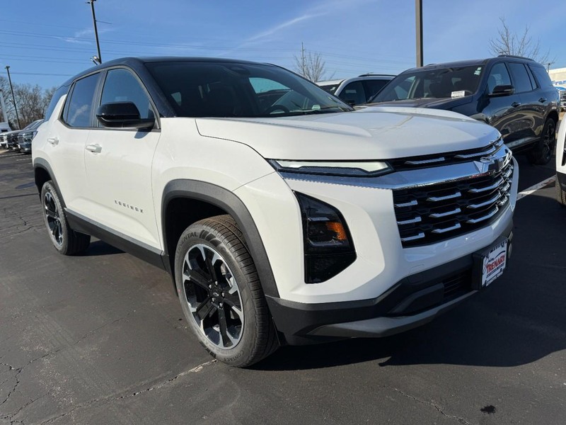 Chevrolet Equinox Vehicle Image 02