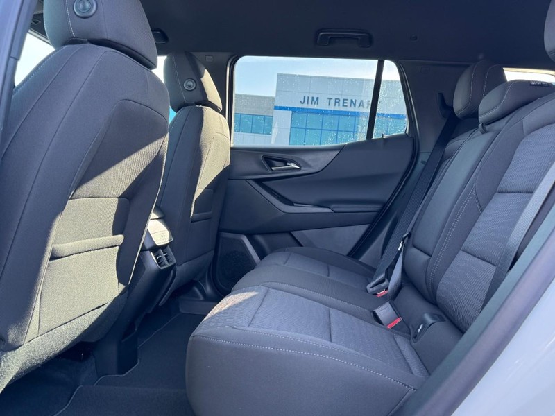 Chevrolet Equinox Vehicle Image 07