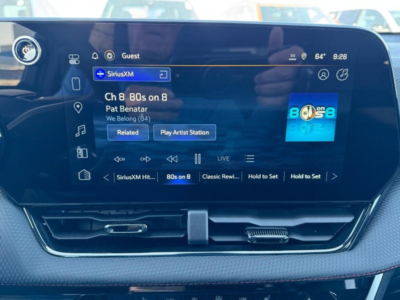 Chevrolet Equinox Vehicle Image 14