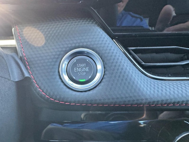 Chevrolet Equinox Vehicle Image 17