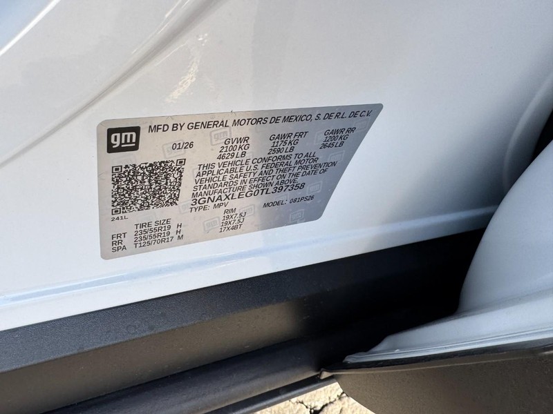Chevrolet Equinox Vehicle Image 18