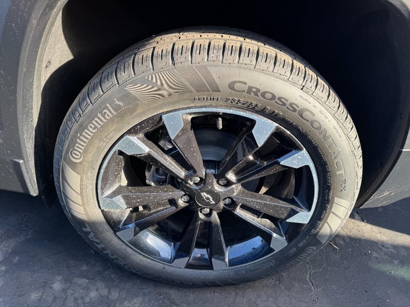 Chevrolet Equinox Vehicle Image 04