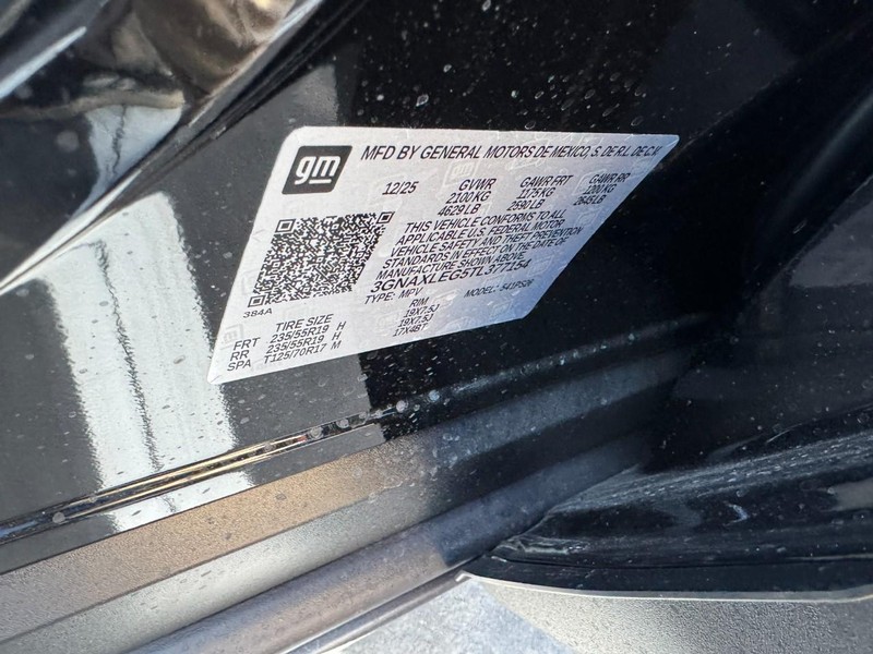 Chevrolet Equinox Vehicle Image 16