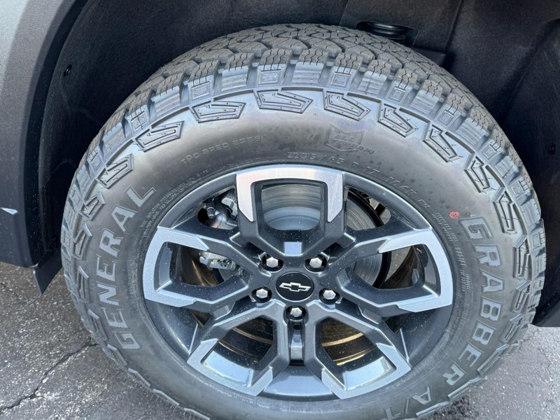 Chevrolet Equinox Vehicle Image 06