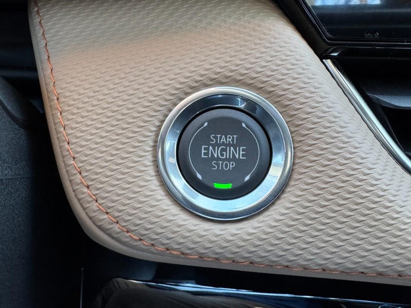 Chevrolet Equinox Vehicle Image 17